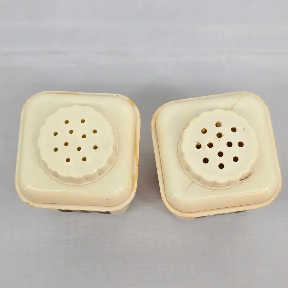 Vintage Lustroware Rooster Salt Pepper Shakers Cream Mid Century‎ Farmhouse